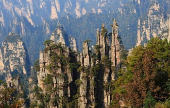 長沙出發(fā)到黃龍洞、張家界森林公園、天門山、鳳凰五日游